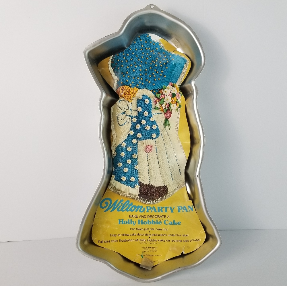 Vintage 1976 Holly Hobbie Wilton Cake Pan 16.5"